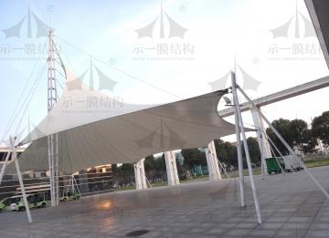 為什么用膜結(jié)構(gòu)建筑代替?zhèn)鹘y(tǒng)建筑的越來越多？