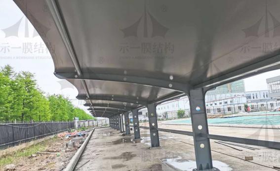 膜結(jié)構(gòu)車(chē)棚103026